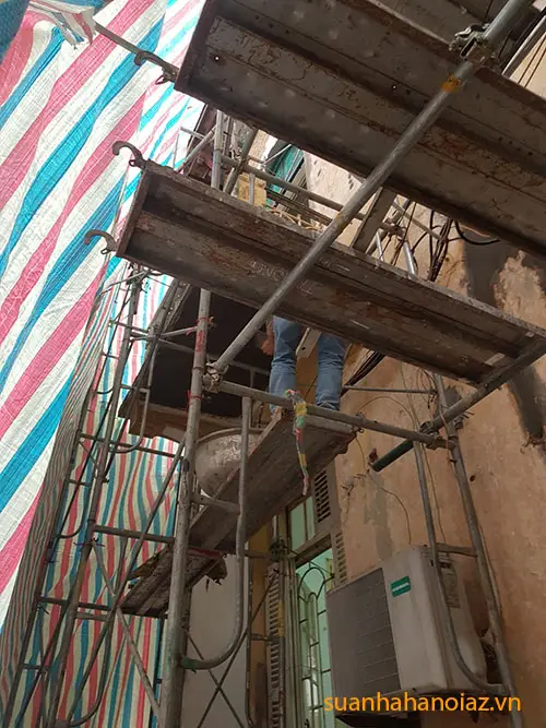 Giàn giáo thi công sửa nhà